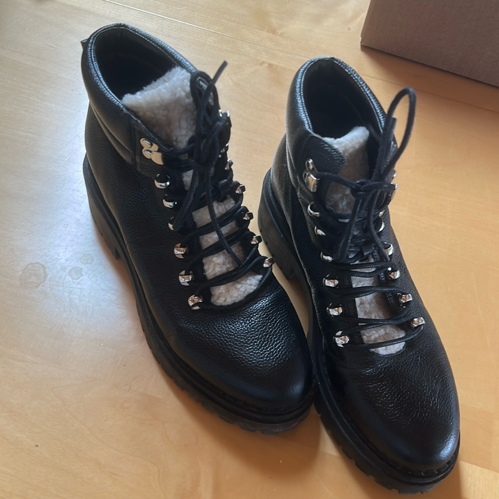 Marc Fisher Ltd black leather boots women’s 9 Mlnairy